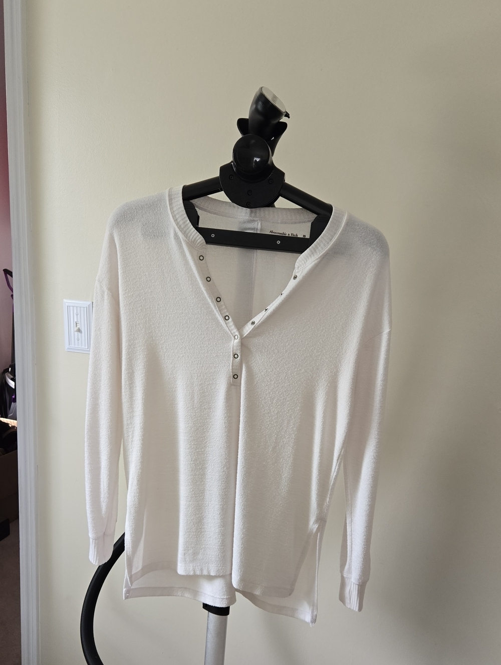Abercrombie & Fitch White Henley Top with Snap Placket